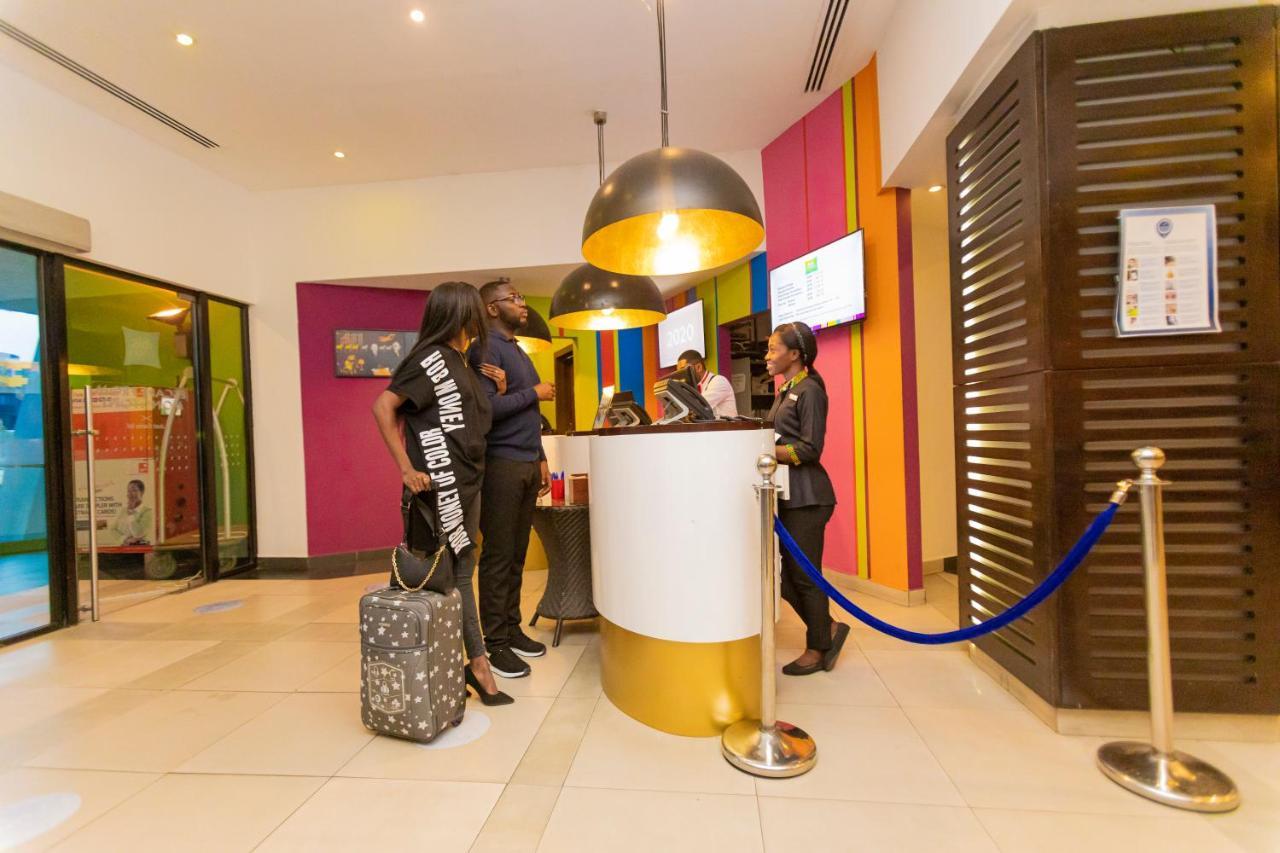 Ibis Styles Accra Airport Hotel Bagian luar foto