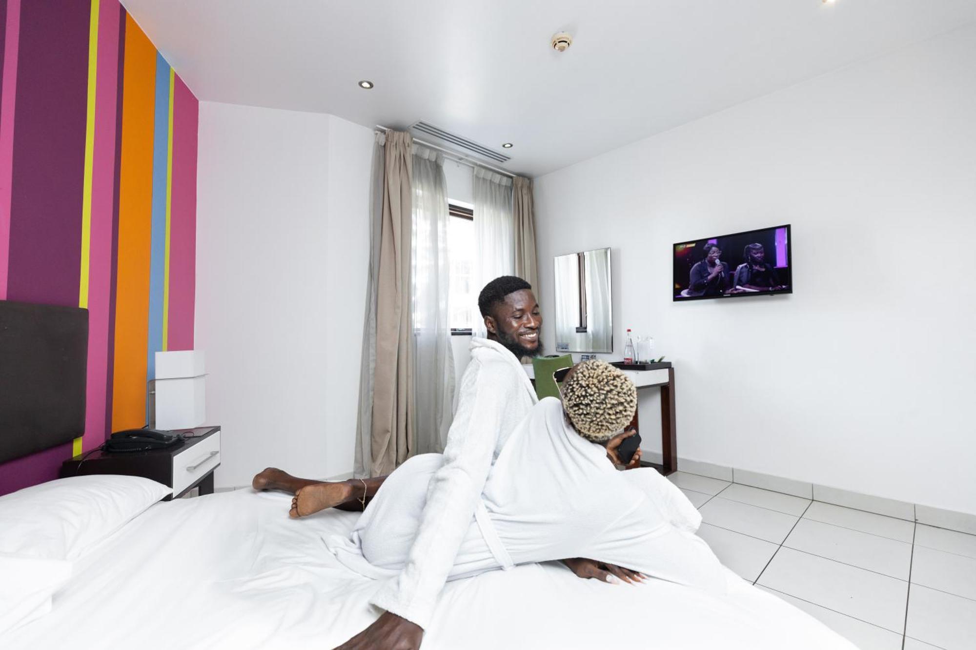 Ibis Styles Accra Airport Hotel Bagian luar foto